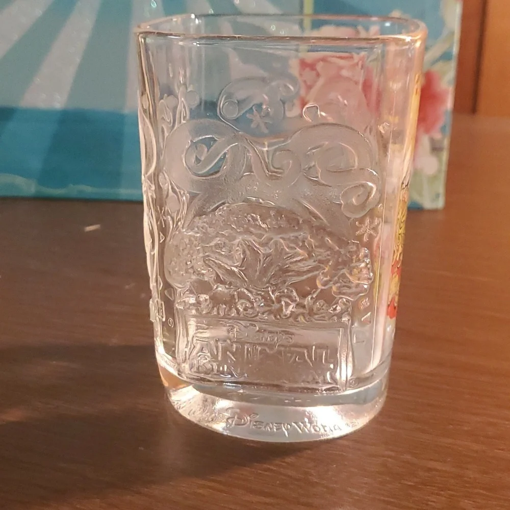 Mcdonalds 2000 magic Kingdom glass - Picture 2 of 7